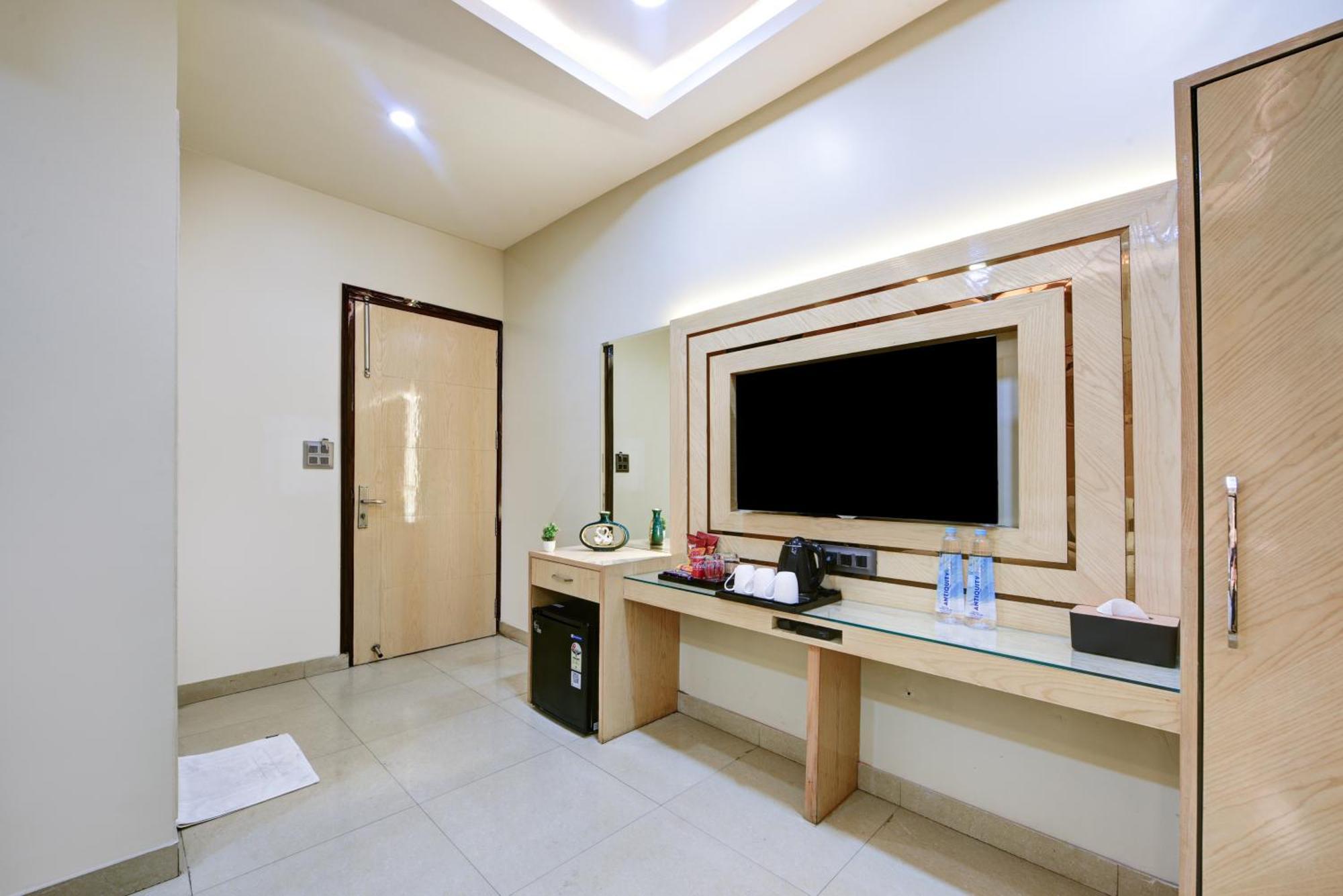 New Frontier - 2 Mins From Old Delhi Railway Station & Chandni Chowk Ngoại thất bức ảnh
