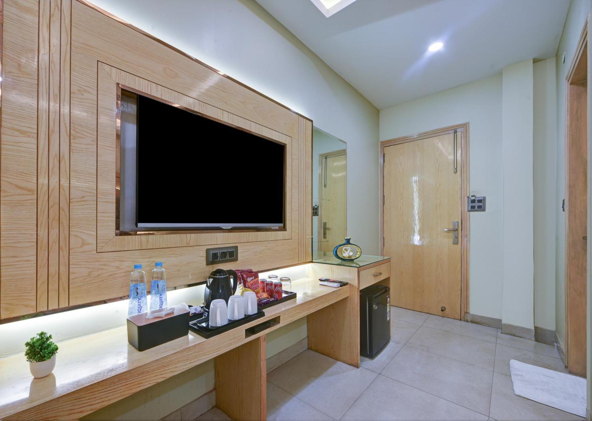 New Frontier - 2 Mins From Old Delhi Railway Station & Chandni Chowk Ngoại thất bức ảnh
